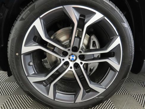 New 2026 BMW X5 xDrive40i w/ Climate Comfort Package image 30