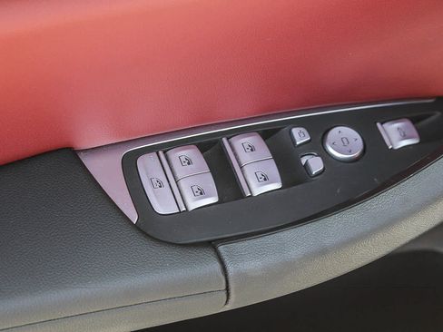 Used 2023 BMW X4 xDrive30i w/ M Sport Package AWD/4WD image 19