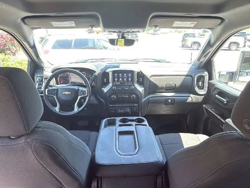 Used 2021 Chevrolet Silverado 3500 LT AWD/4WD image 25