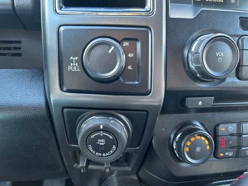 Used 2018 Ford F150 XLT w/ Equipment Group 302A Luxury image 30