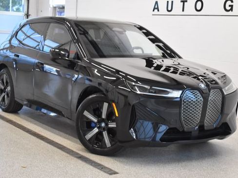 Used 2024 BMW iX xDrive50 w/ Sport Package AWD/4WD image 1