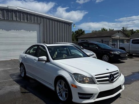 Used 2013 Mercedes-Benz C 250 Sedan image 1
