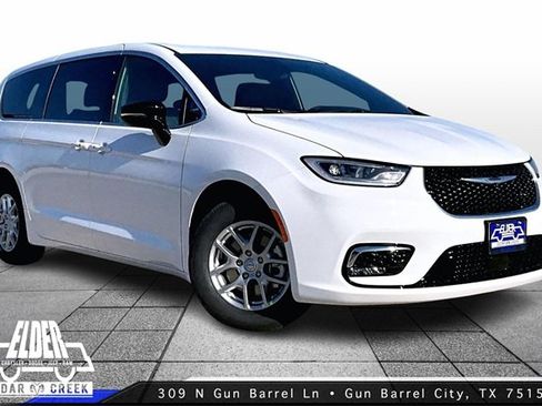 New 2026 Chrysler Pacifica Select image 1