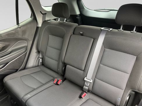 Used 2024 GMC Terrain SLE image 16