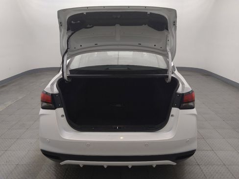 Used 2024 Nissan Versa SV FWD image 29