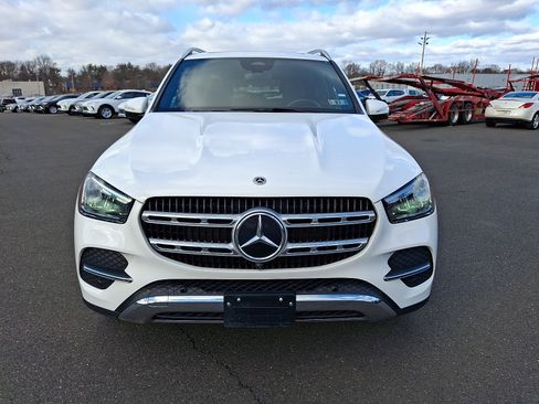 Used 2024 Mercedes-Benz GLE 450e 4MATIC image 2