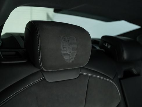 Used 2025 Porsche Taycan AWD/4WD image 23