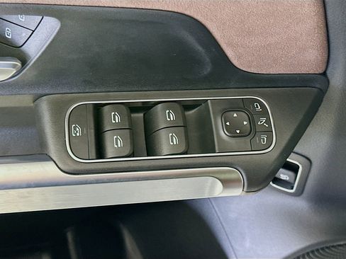 New 2026 Mercedes-Benz GLB 250 image 17
