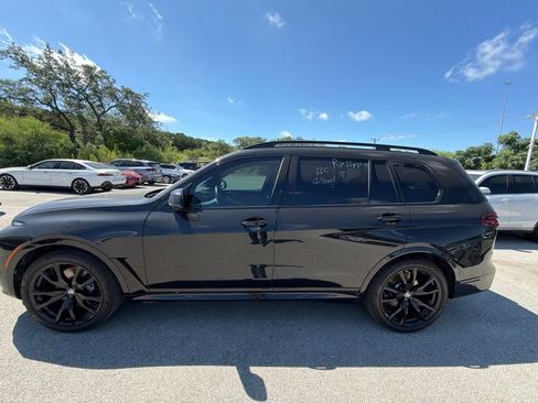 Used 2026 BMW X7 xDrive40i w/ M Sport Package AWD/4WD image 2