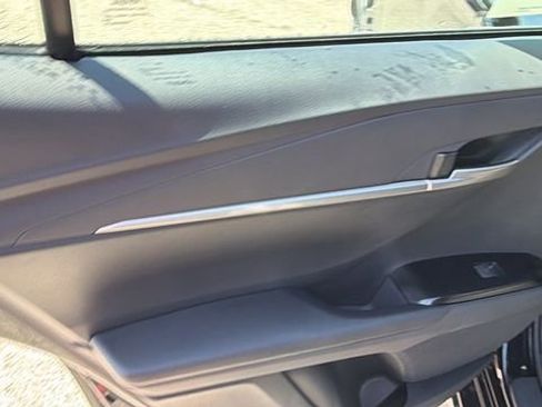New 2026 Toyota Camry Hybrid FWD image 27