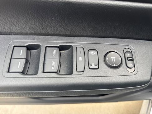 Used 2025 Honda CR-V Sport image 26