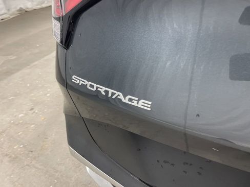Used 2024 Kia Sportage LX image 15