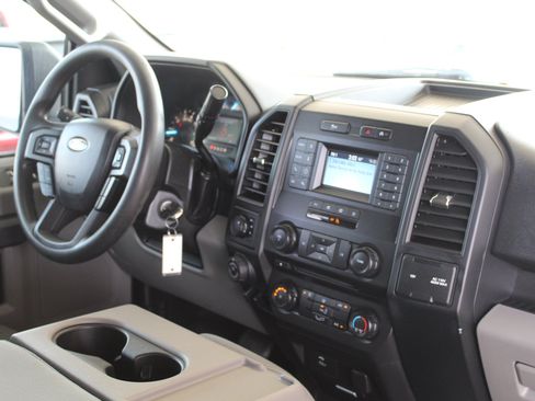 Used 2018 Ford F150 XL w/ Equipment Group 101A Mid AWD/4WD image 16