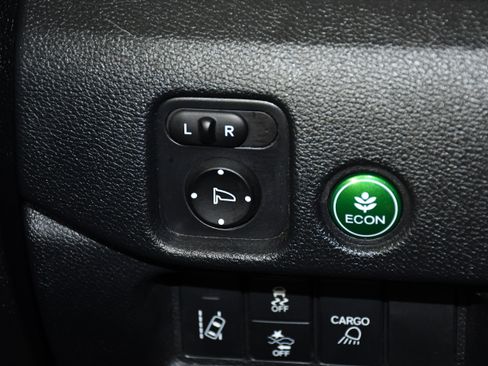 Certified 2025 Honda Ridgeline Sport image 34
