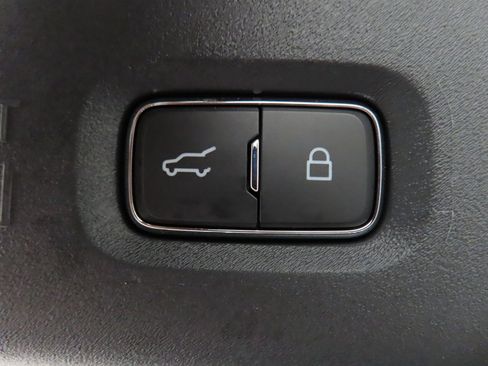 Used 2025 Ford Expedition Max Platinum w/ Platinum Ultimate Package image 47