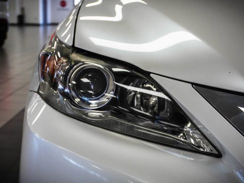 Used 2017 Lexus CT 200h 200h w/ Seat Comfort Package image 27