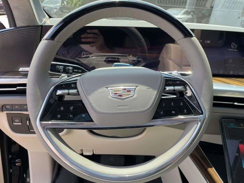 New 2026 Cadillac Escalade Platinum Sport AWD/4WD image 24