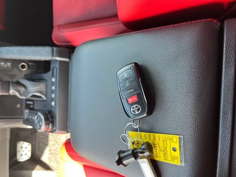 Used 2024 Toyota Tacoma TRD Pro AWD/4WD image 30