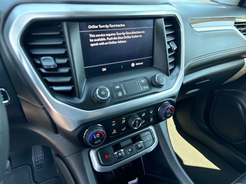 Used 2023 GMC Acadia SLE FWD image 19