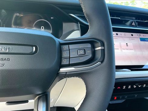 New 2026 Jeep Cherokee Limited image 27