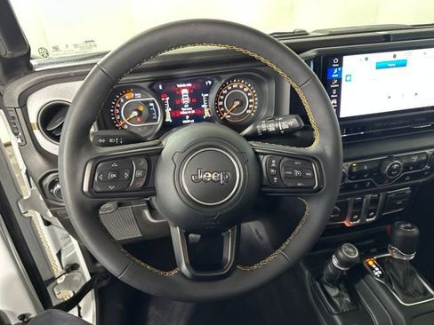 Used 2024 Jeep Wrangler Sport S image 14