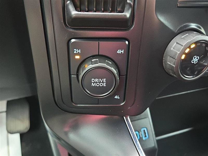 Used 2024 Ford F150 STX AWD/4WD image 19