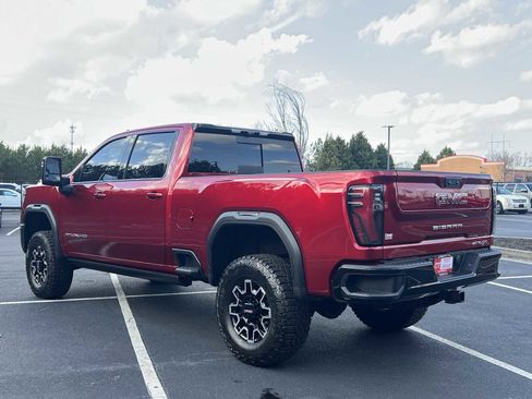 Used 2026 GMC Sierra 2500 AT4X image 2