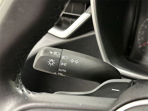 Used 2022 Toyota Corolla SE image 18