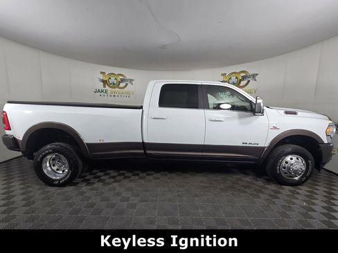 Used 2024 RAM 3500 Limited image 11