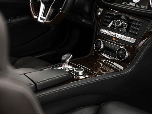 Used 2013 Mercedes-Benz SL 550 SL 550 Roadster 2D image 25