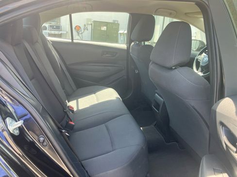 Used 2022 Toyota Corolla LE image 33