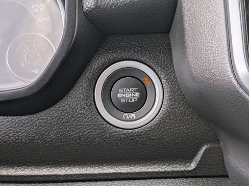 Used 2022 RAM 1500 Big Horn AWD/4WD image 25