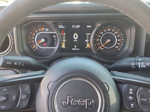Used 2026 Jeep Gladiator Mojave AWD/4WD image 20
