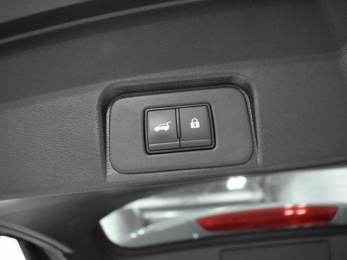 Certified 2025 Nissan Rogue SV w/ Rock Creek Premium Package image 27