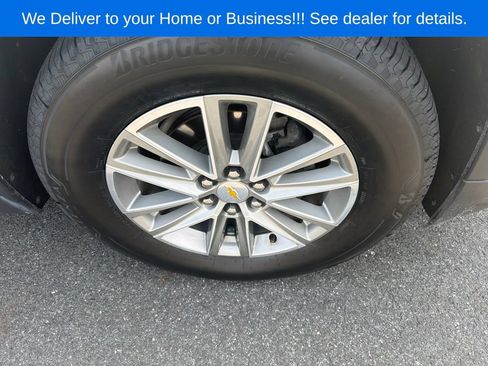Used 2023 Chevrolet Traverse LT w/ Rear Camera Mirror Package AWD/4WD image 7