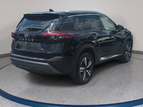Used 2023 Nissan Rogue SL FWD image 5