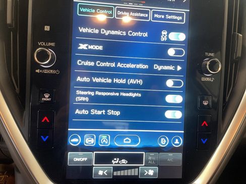 Used 2024 Subaru Crosstrek 2.0i Premium image 9