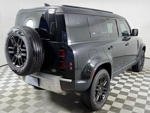 Used 2023 Land Rover Defender 110 S image 7