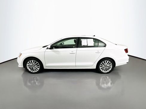 Used 2016 Volkswagen Jetta SEL FWD image 4