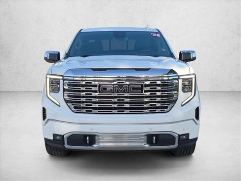 Used 2022 GMC Sierra 1500 Denali RWD image 2