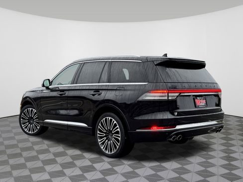 Used 2022 Lincoln Aviator Black Label w/ Dynamic Handling Package image 17