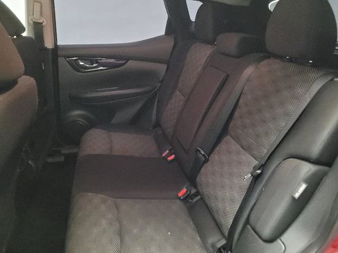 Used 2021 Nissan Rogue Sport SV FWD image 18