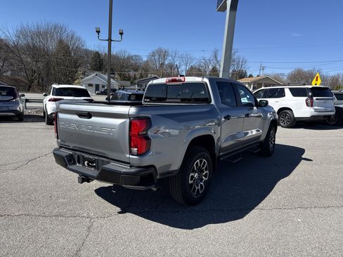 Used 2025 Chevrolet Colorado Z71 image 3