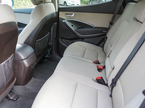 Used 2017 Hyundai Santa Fe Sport FWD image 17