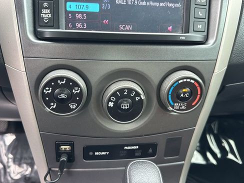 Used 2013 Toyota Corolla S FWD image 28