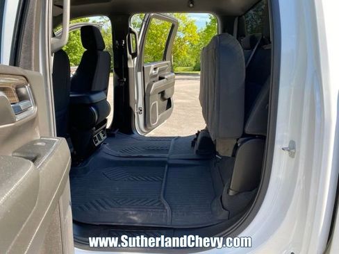 Used 2024 Chevrolet Silverado 2500 LT AWD/4WD image 45