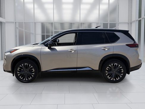 New 2026 Nissan Rogue Platinum w/ Platinum Premium Package AWD/4WD image 3