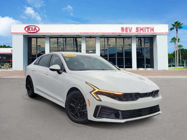 Certified 2025 Kia K5 LXS FWD image 1