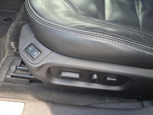 Used 2016 Ford Taurus Limited w/ Driver Assist Package AWD/4WD image 11