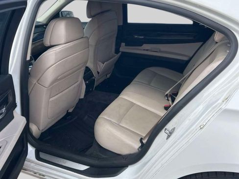 Used 2010 BMW 750Li xDrive AWD/4WD image 4